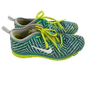 Nike Free Sneakers Shoes Lace Up Green Size 8 TR Fit 4